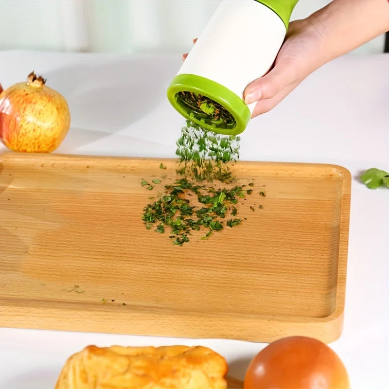 1Pc Manual Herb Grinder Spice Mill Parsley Shredder Vegetable Cutter Coriander Mincer Chili and Cilantro Kitchen Tool Gadget